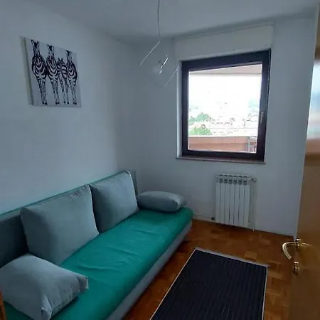 Loris Apartment